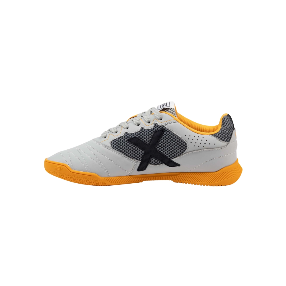 Imagem alternativa do produto Chuteira Futsal Debut Cinza / Laranja